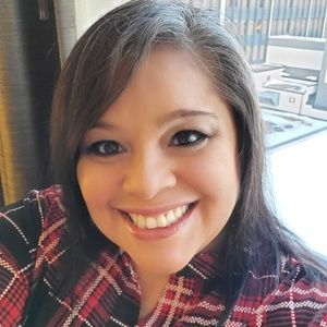 Meet your Posher, April